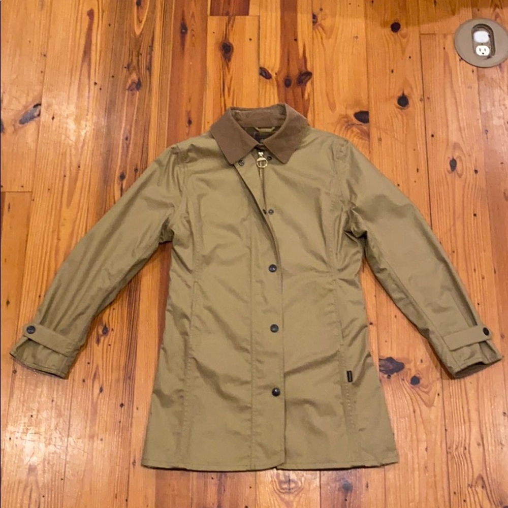 Women’s Barbour Jacket - Size 6 - beige color